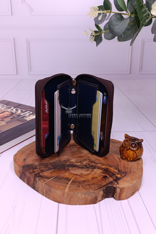 داخل جاکارتی