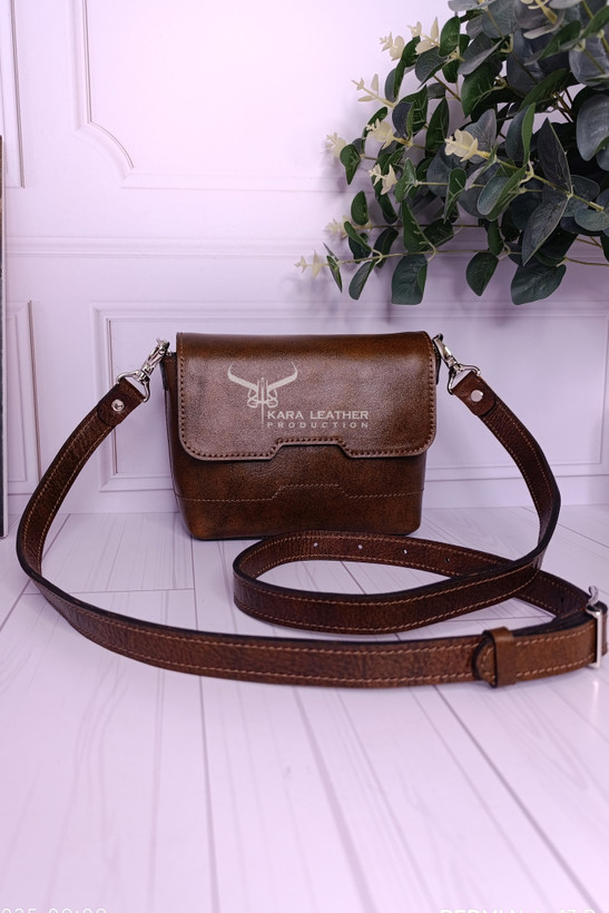 فندقی دست رنگ